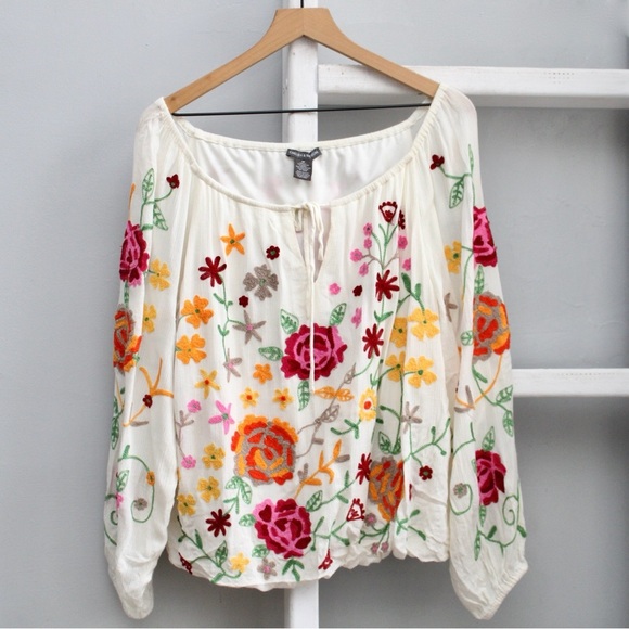 Chelsea & Theodore Cream Multicolor Floral Embroidered Flowy  Blouse Size Medium - Picture 1 of 4